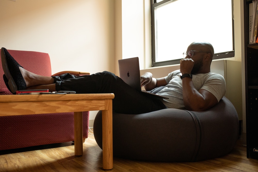 Use This Goal to Strengthen Work Relationships While Remote